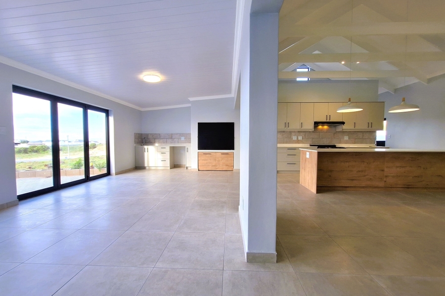 4 Bedroom Property for Sale in Da Gama Bay Western Cape